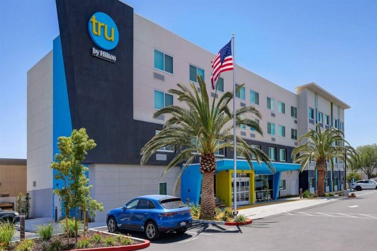 Tru By Hilton Lathrop Hotel Exterior foto