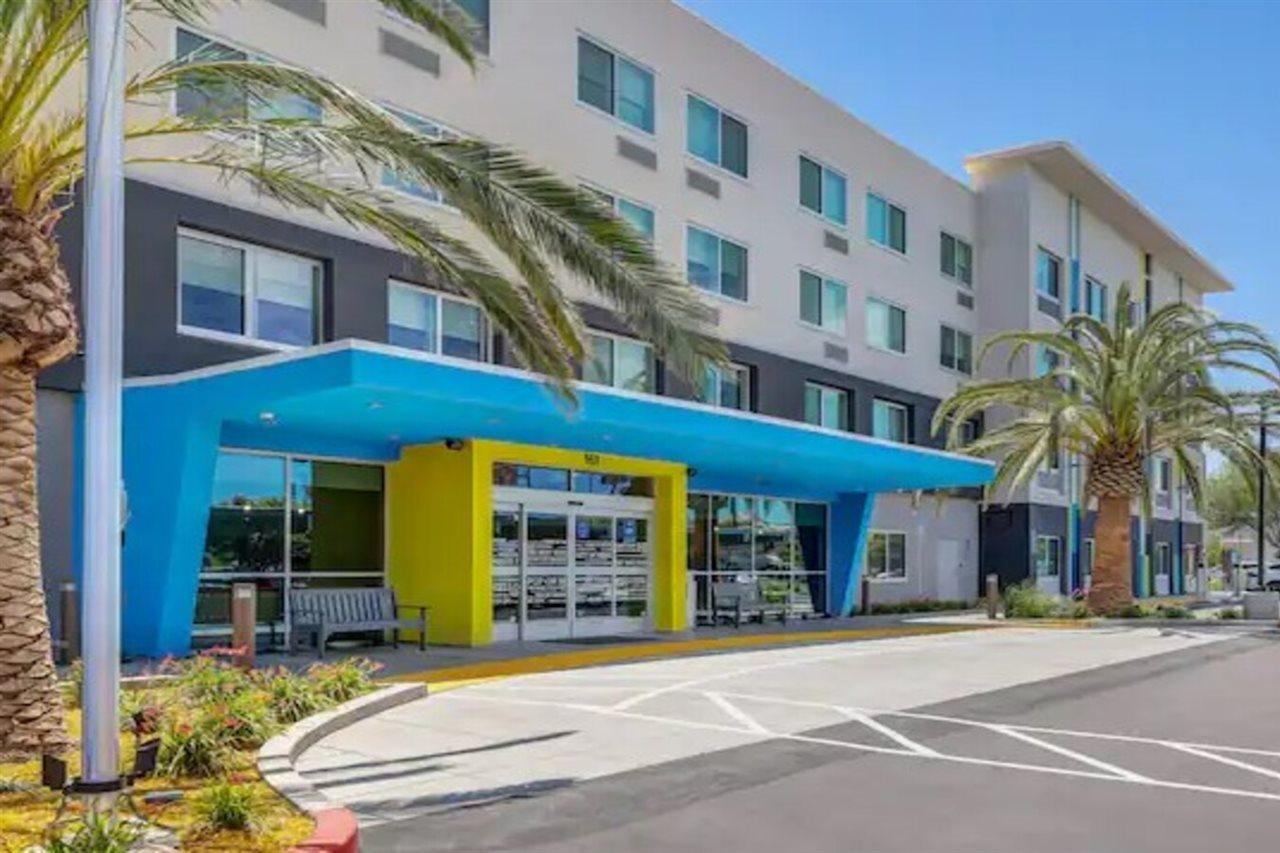 Tru By Hilton Lathrop Hotel Exterior foto